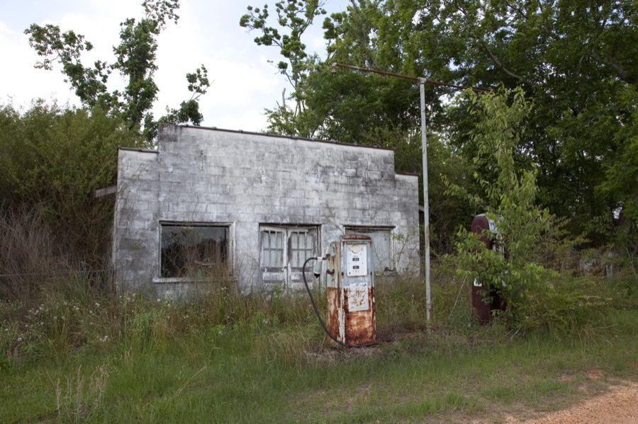 Old gas station in Monroe County, Alabama