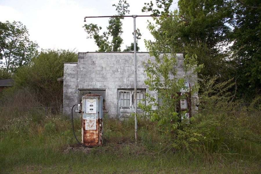 Old gas station in Monroe County, Alabama