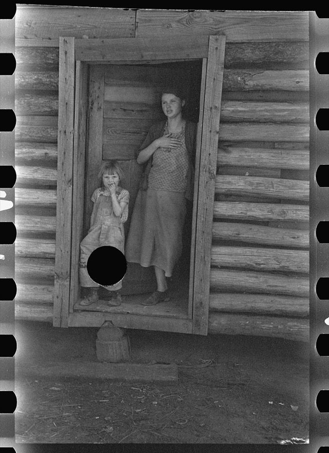 Wife and child of Alabama sharecropper, Walker County, Alabama