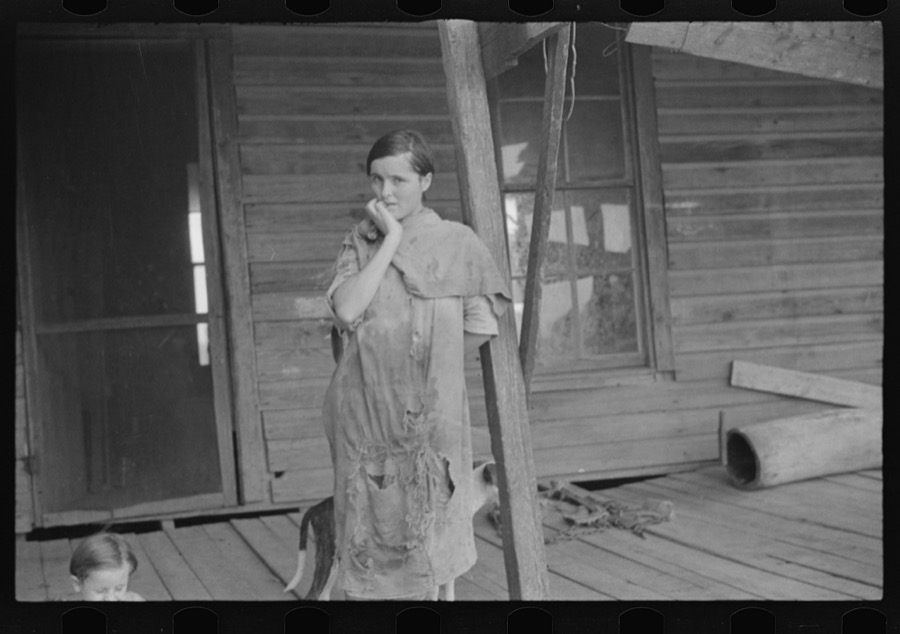 Elizabeth Tengle on porch, Hale County, Alabama