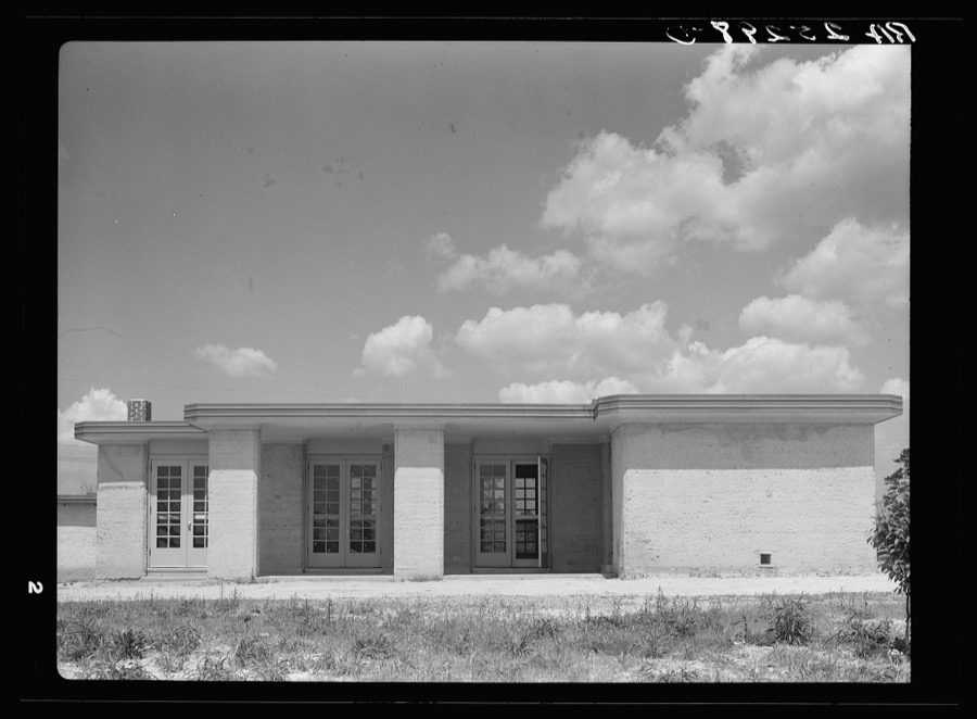 Rammed earth house at Gardendale, Alabama