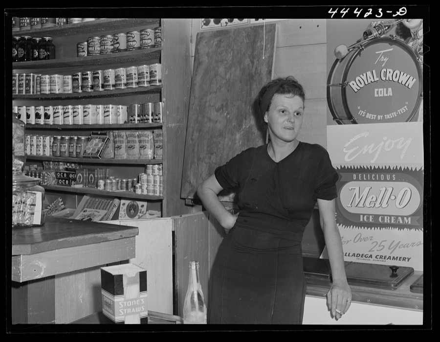 Mrs. Dutch Gross, who with her husband has opened a lunch room at Kymulga near an entrance to the new powder plant. Near Childersburg, Alabama