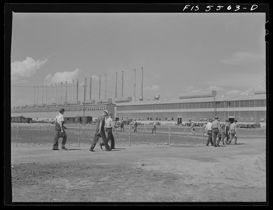 Sheffield, Alabama. Reynolds Alloys Company. Workmen leaving the plant at the end of a day's shift