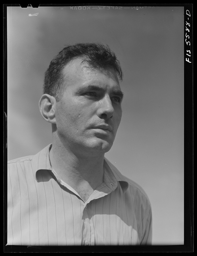Sheffield, Alabama. Reynolds Alloys Company. James L. Penn, ex-sailor, ex-policeman, and formerly employed at Alcoa, is now foreman of the general finishing