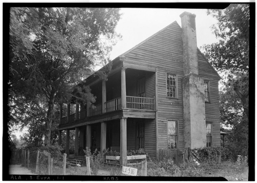 Irwinton Inn, Ferrell's Gardens, 105 Riverside Drive, Eufaula, Barbour County, AL