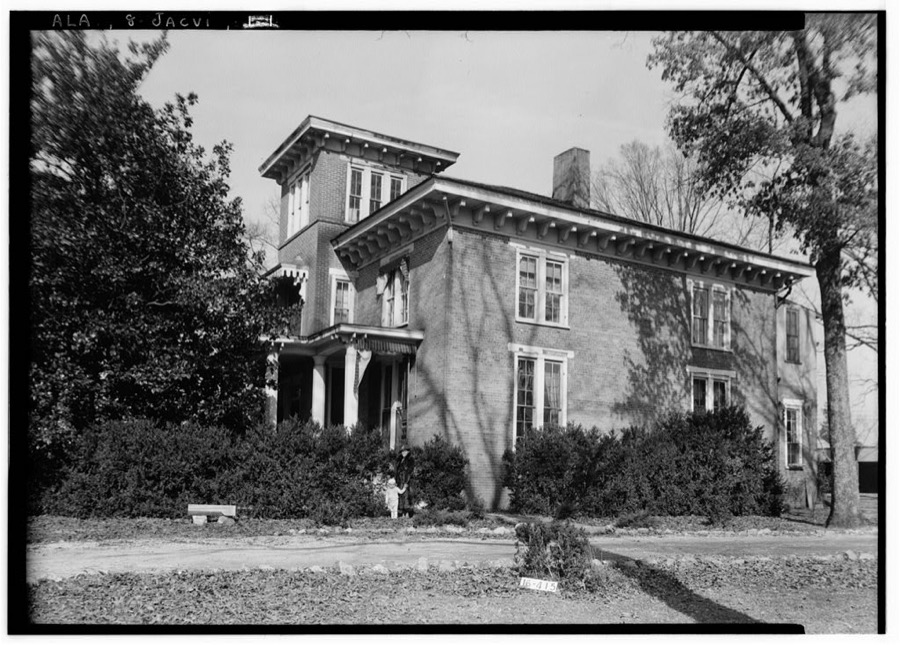 Dr. C. W. Daugette House, 603 North Pelham Road, Jacksonville, Calhoun County, AL