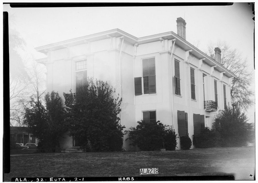 Greene County Courthouse, Main & Boligee Streets, Prairie & Monroe Avenues, Eutaw, Greene County, AL