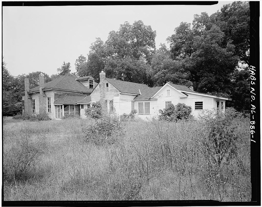Young-Nall House, County Highway 40 at Lake Berry Road, Burkville, Lowndes County, AL