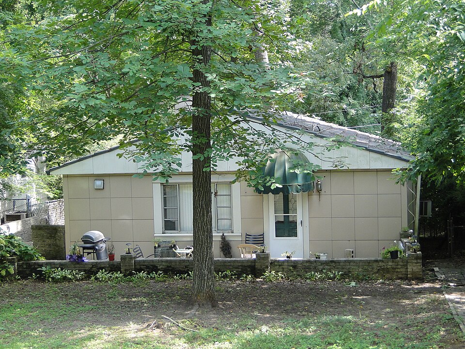 Photograph of Bernice L. Wright Lustron House