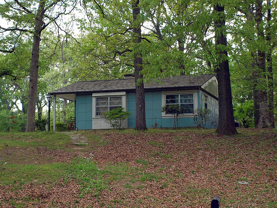 Photograph of William Bowen Lustron House