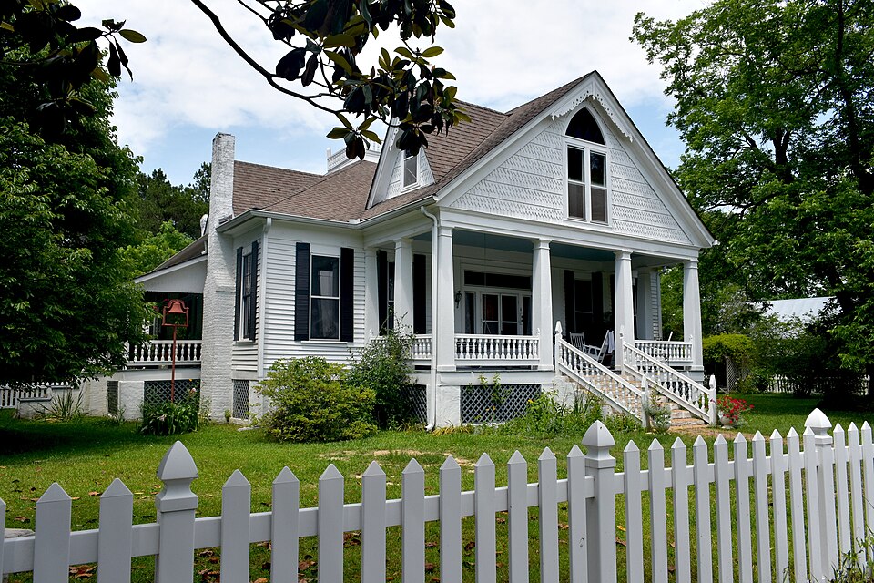 Photograph of Dr. James Alvis Beavers House