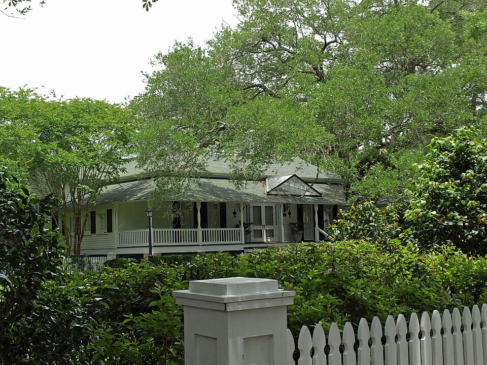 Photograph of Governor's Club