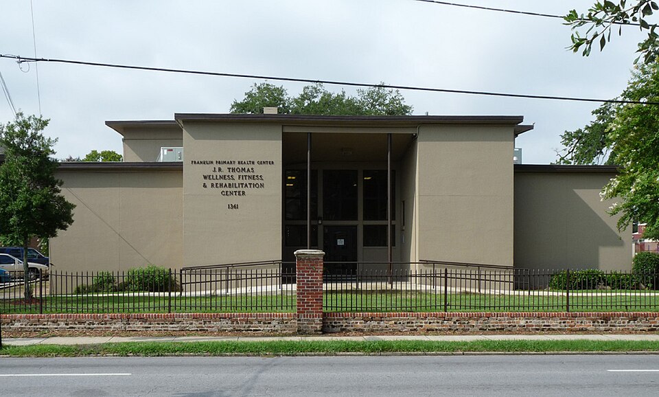 Photograph of Davis Avenue Recreation Center