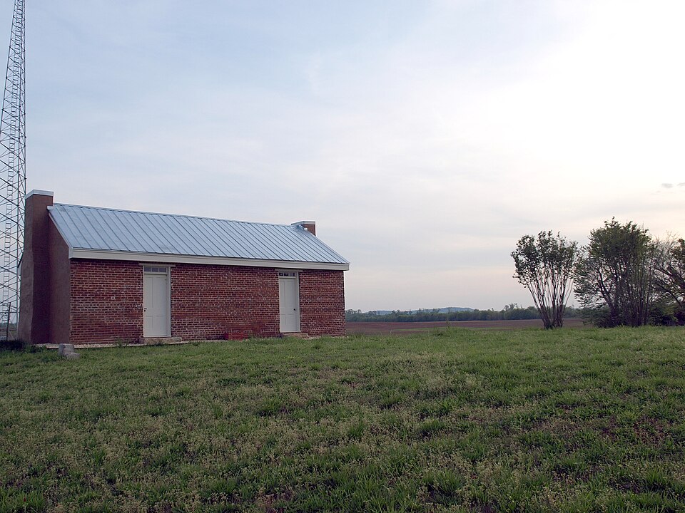Photograph of Boxwood Plantation Slave Quarter