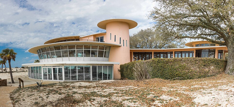 Photograph of Isle Dauphine Club