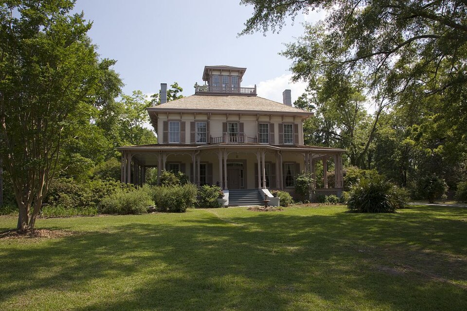 Photograph of Fendall Hall
