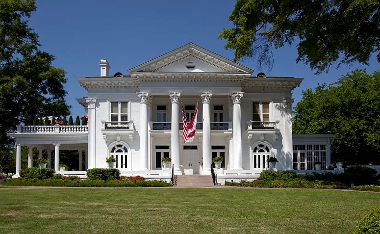Photograph of Alabama Governor's Mansion