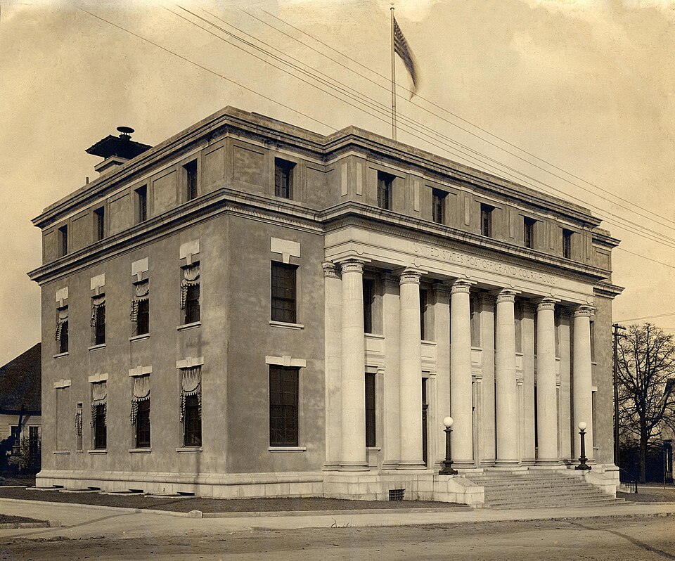 Photograph of Federal Building and United States Courthouse