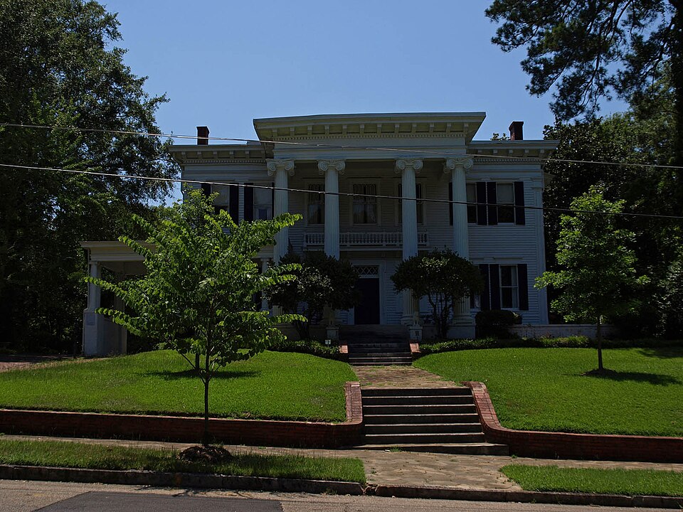 Photograph of Dr. C.A. Thigpen House