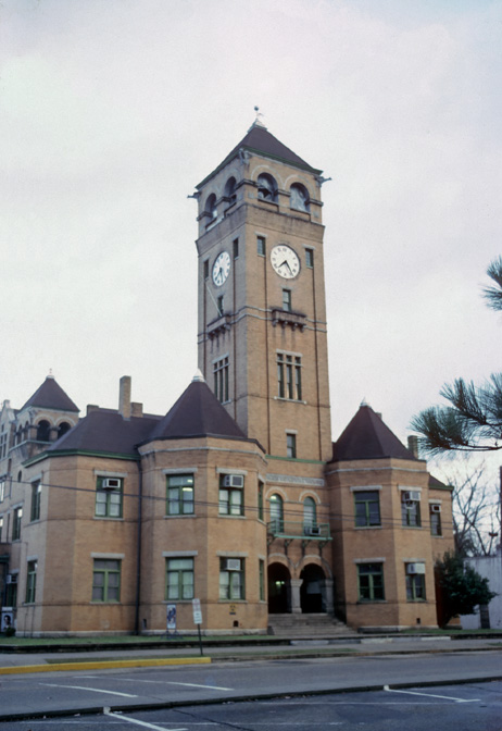 Photograph of Macon County Courthouse