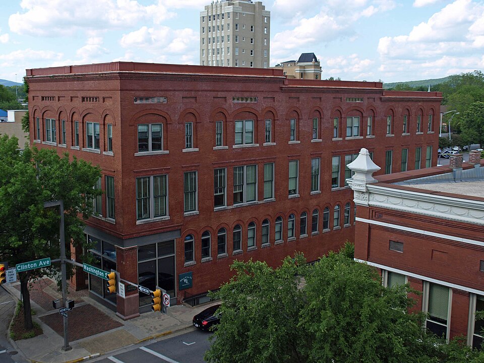 Photograph of Dunnavant's Building