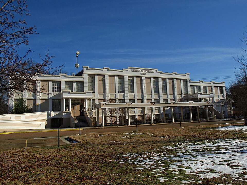 Photograph of Lincoln School