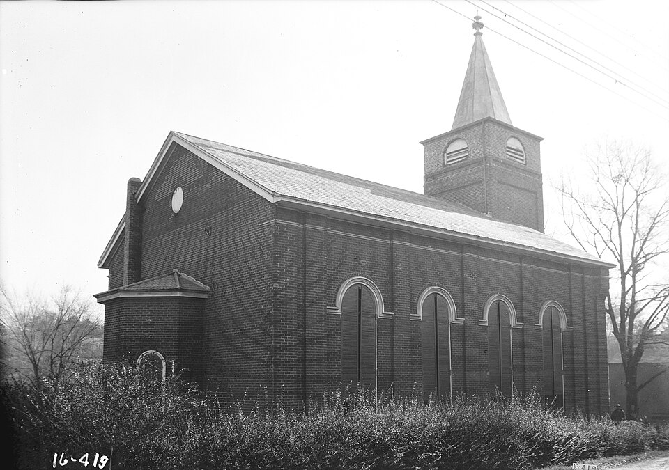 Photograph of First Presbyterian Church