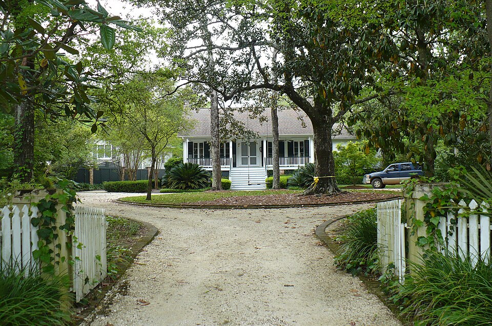 Photograph of Collins-Robinson House