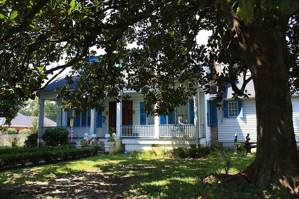Photograph of Hawthorn House