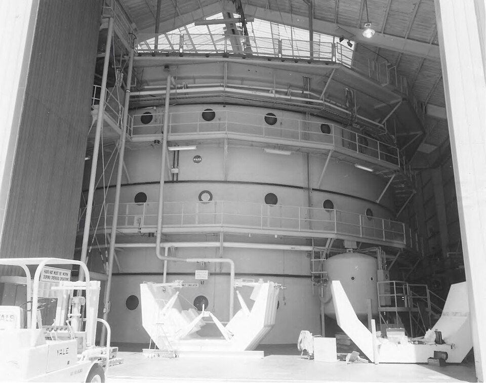 Photograph of Neutral Buoyancy Simulator