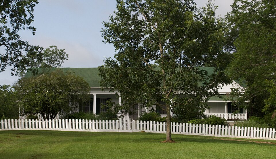 Photograph of Gibbs House
