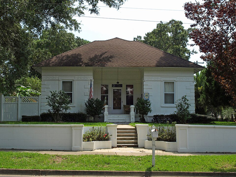 Photograph of Zurhorst House