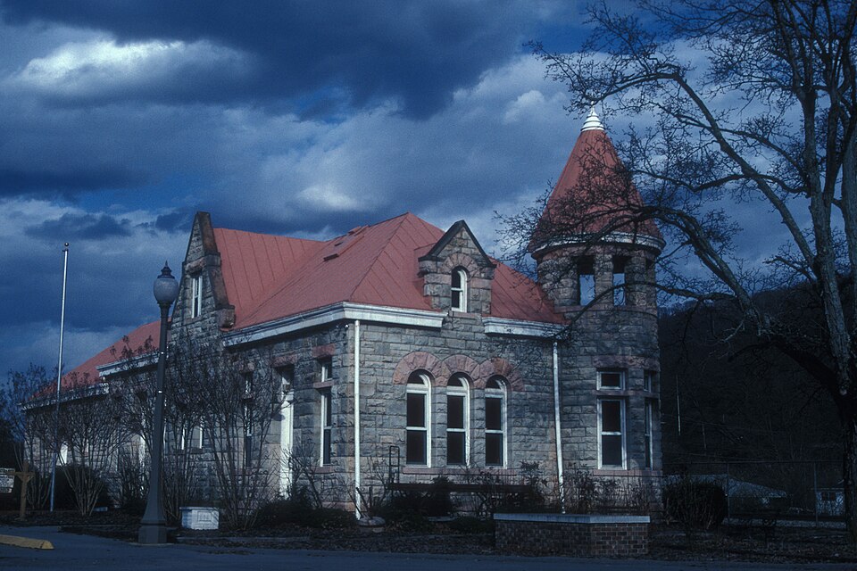 Photograph of Fort Payne Boom Town Historic District