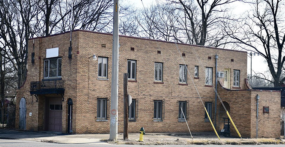 Photograph of Fire Station No. 15