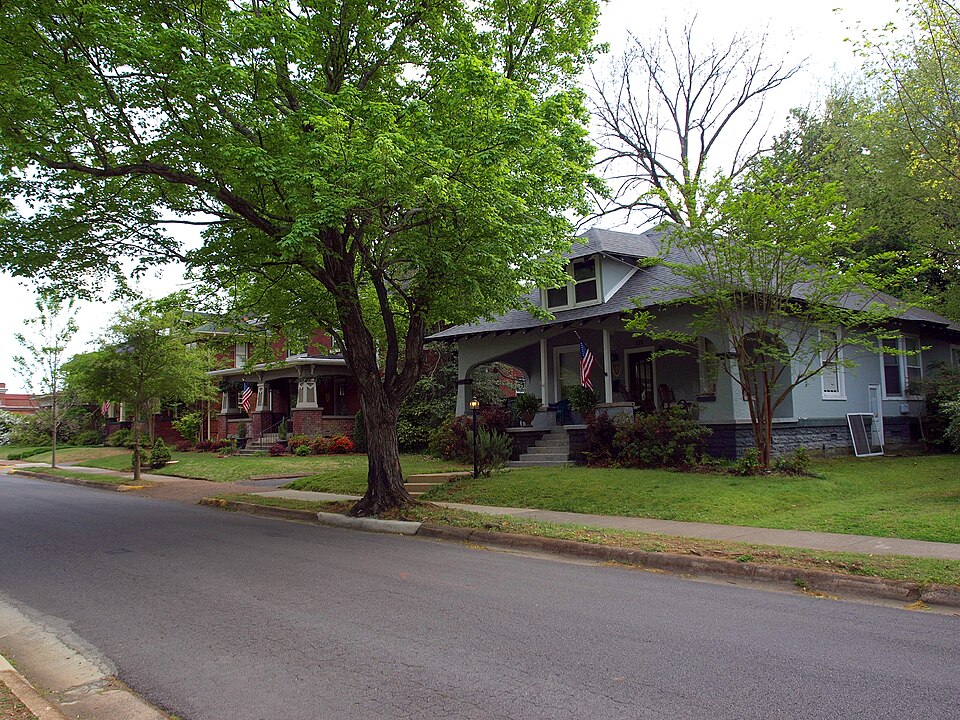 Photograph of Seminary-O'Neal Historic District