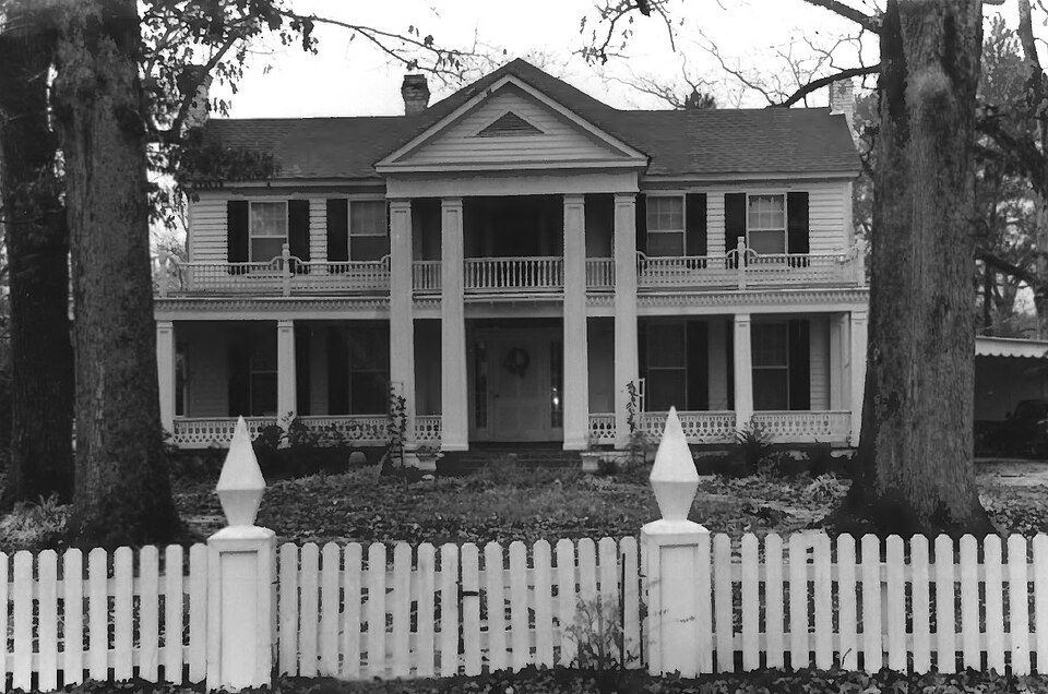 Photograph of Dr. H. B. Ward House