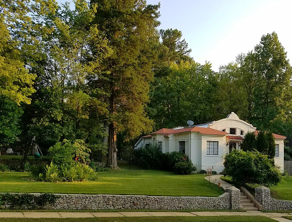 Photograph of Howard College Estates Historic District