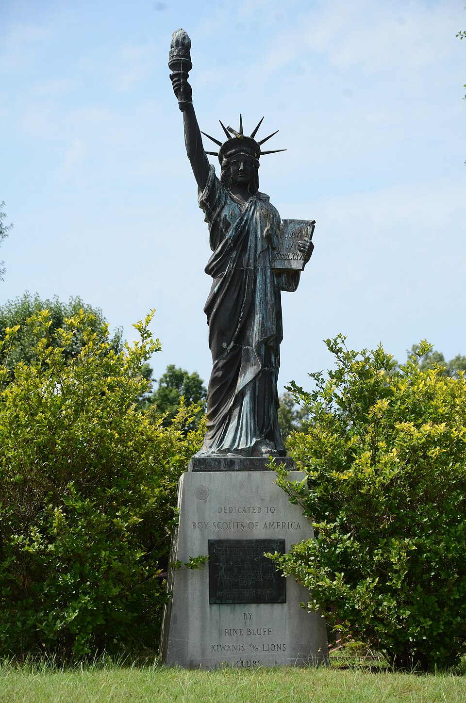 Photograph of Strengthen the Arm of Liberty Monument