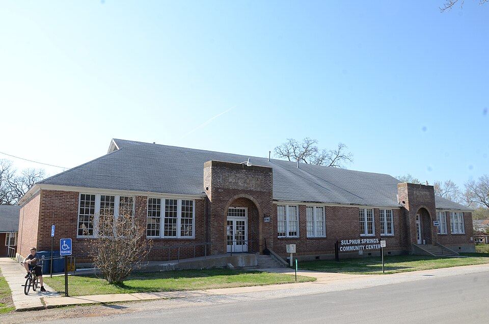 Photograph of Sulphur Springs Old School Complex Historic District