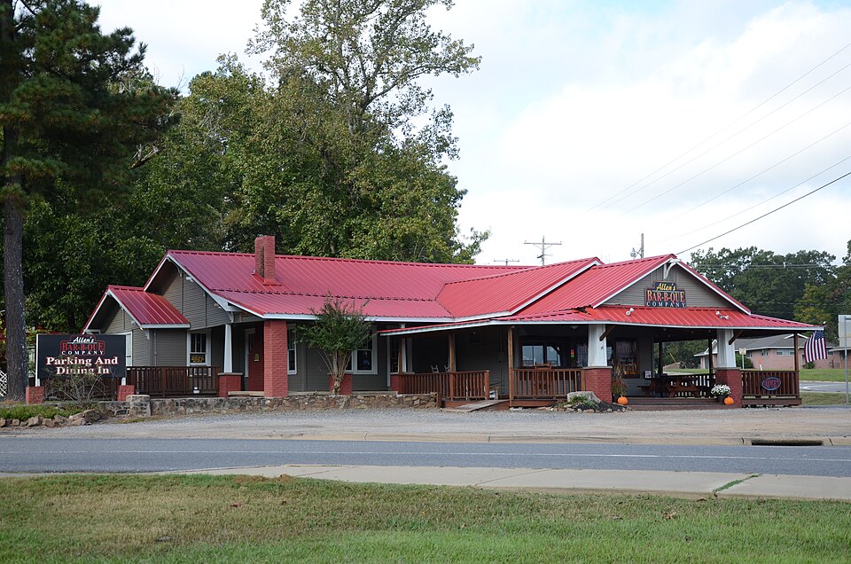 Photograph of C. E. Thompson General Store and House