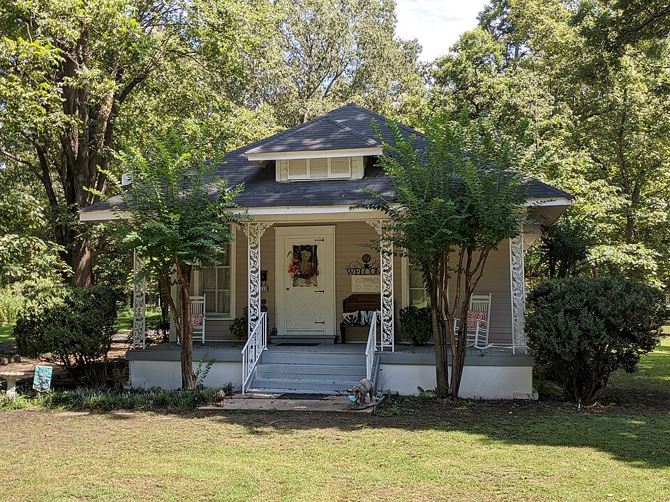 Photograph of Chris Tompkins House