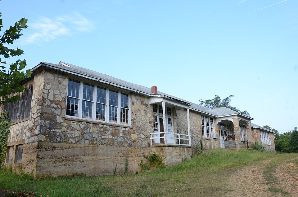 Photograph of Ravenden Springs School