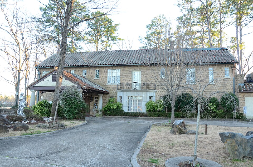 Photograph of Van Lyell House