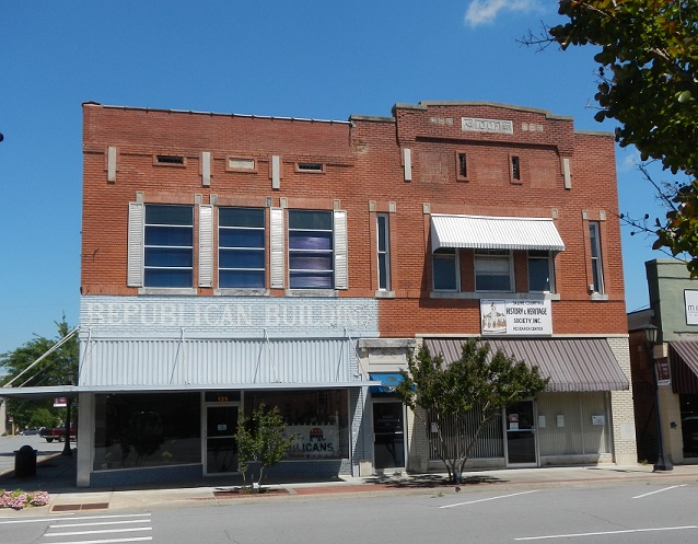 Photograph of Independent Order of Odd Fellows Building