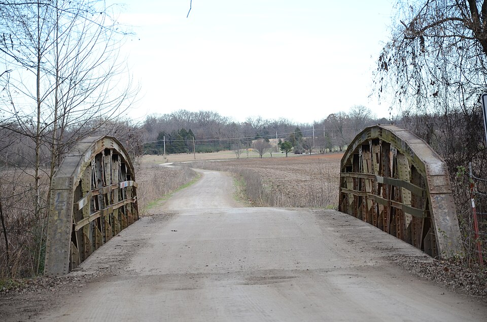 Photograph of Short Mountain Creek Bridge