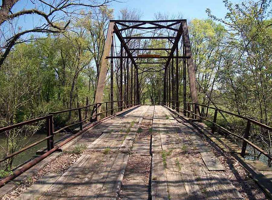 Photograph of Illinois River Bridge