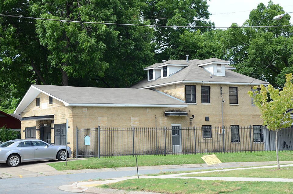 Photograph of George D.D. Huie Grocery Store Building