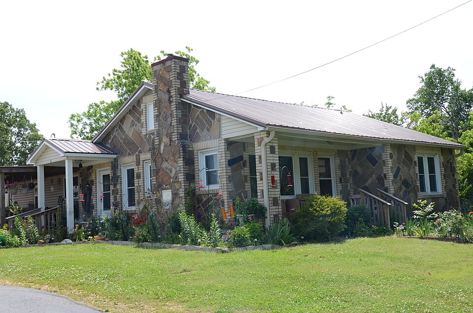 Photograph of Farris and Evelyn Langley House