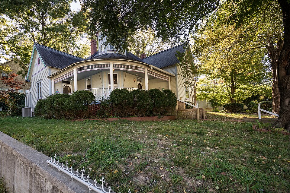 Photograph of Duncan House