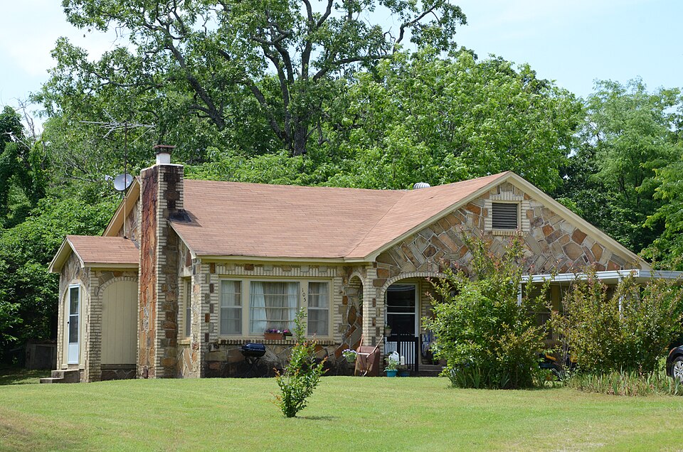 Photograph of Dennis and Christine Garrison House